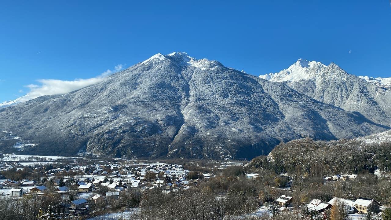 the view le clocher des pères